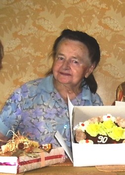 teta Anika 90 let